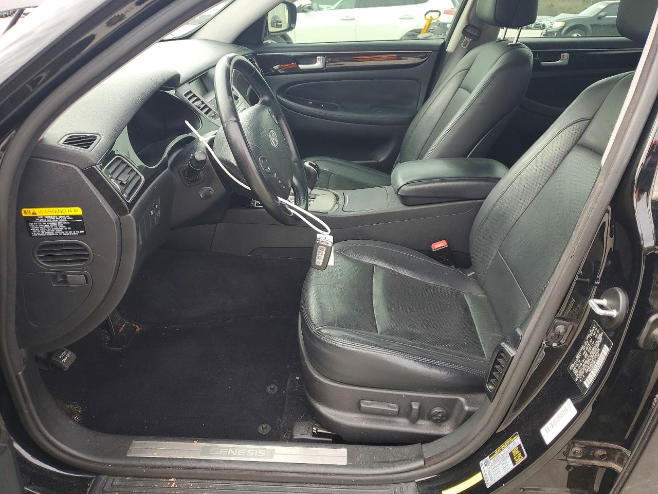 2013 HYUNDAI GENESIS 3.8L photo 7