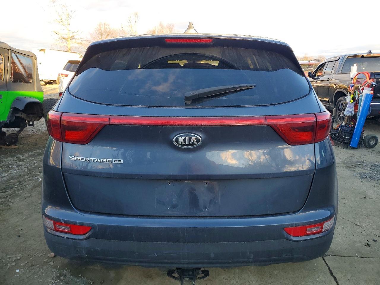 2018 KIA SPORTAGE LX photo 6