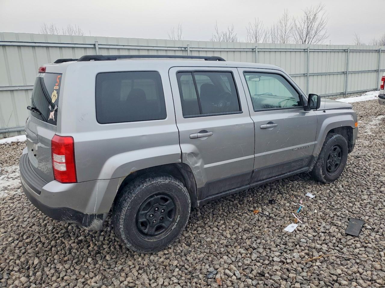 2014 JEEP PATRIOT SPORT photo 3
