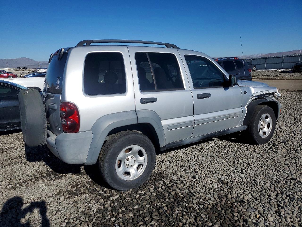 2005 JEEP LIBERTY SPORT photo 3