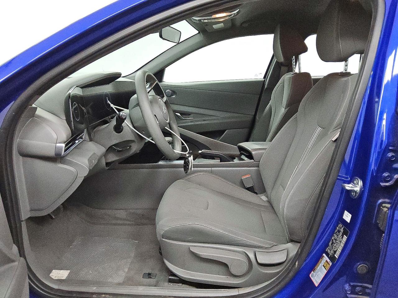 2024 HYUNDAI ELANTRA SEL photo 7