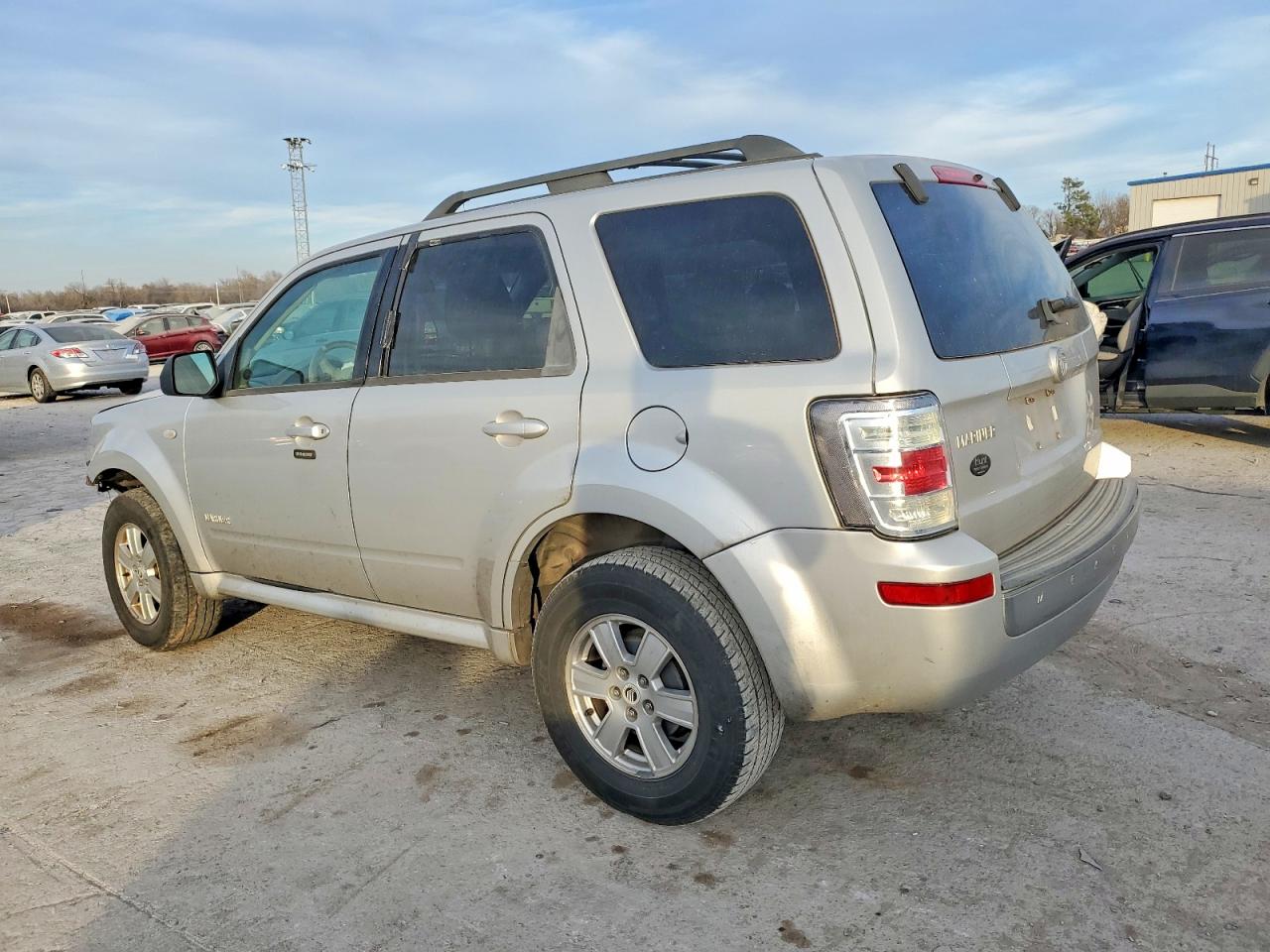 2008 MERCURY MARINER photo 2