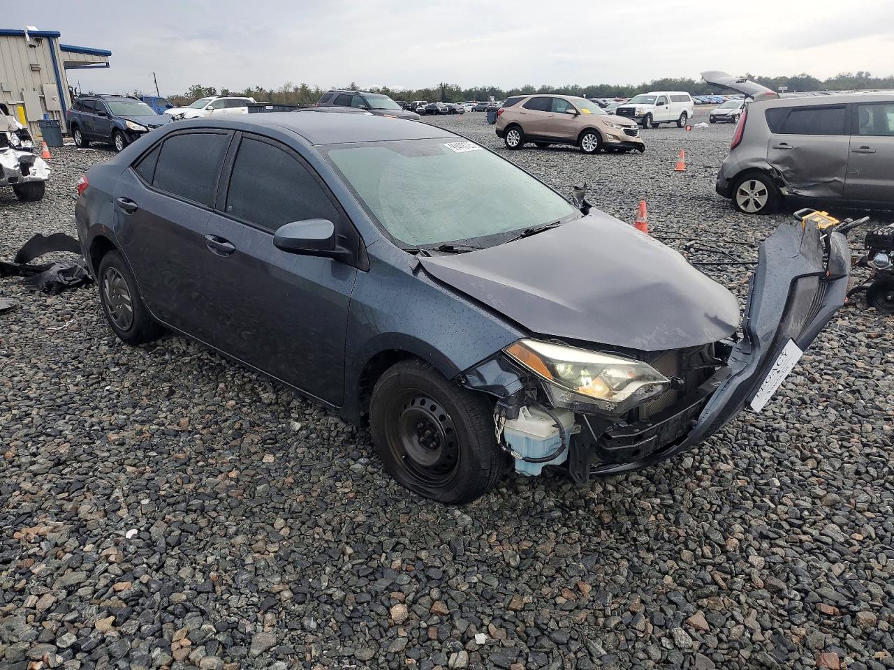 2016 TOYOTA COROLLA L photo 4