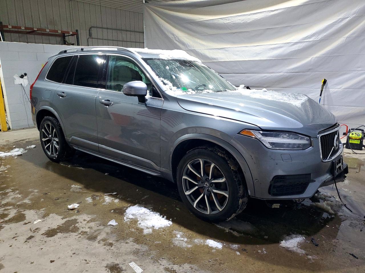 2017 VOLVO XC90 T6 photo 4