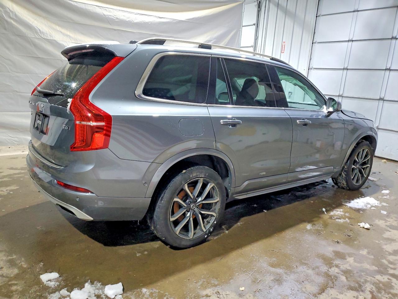 2017 VOLVO XC90 T6 photo 3
