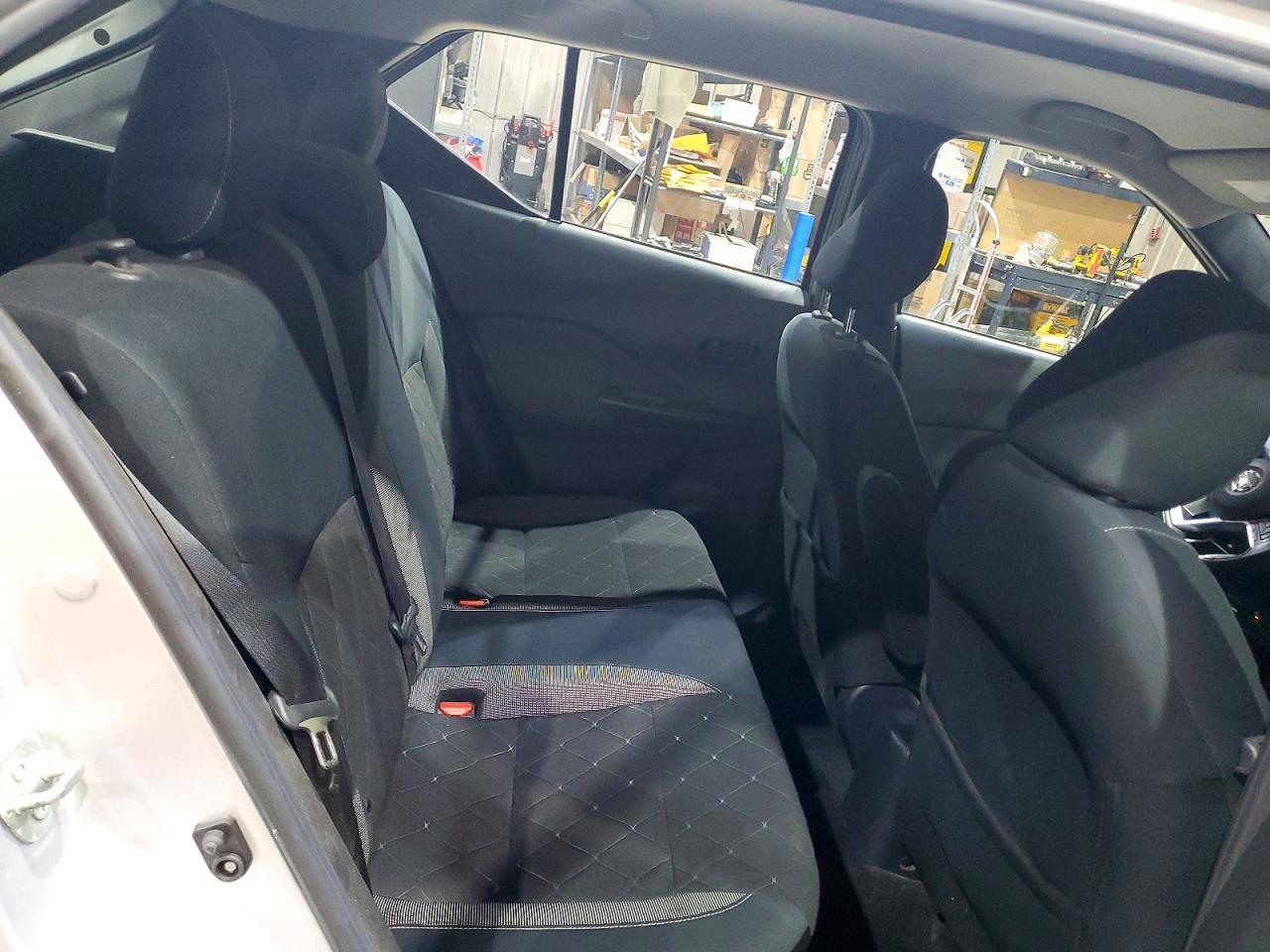 2019 NISSAN KICKS S photo 10