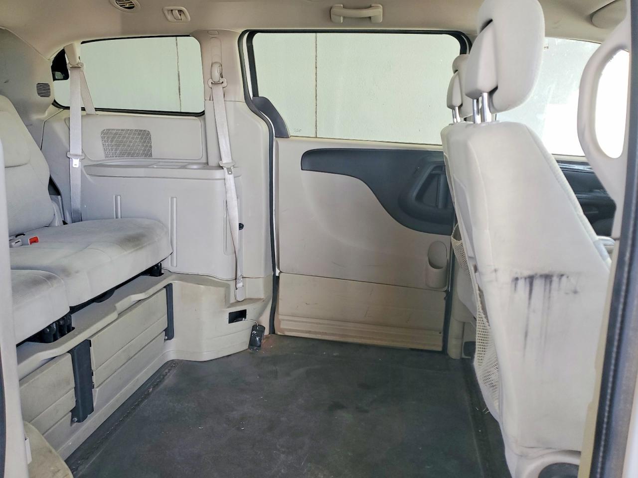 2013 DODGE GRAND CARAVAN SE photo 11