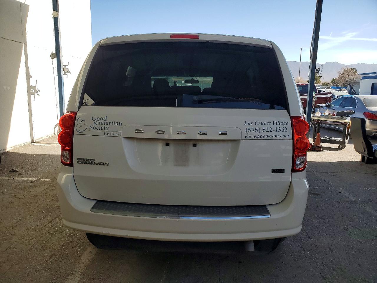 2013 DODGE GRAND CARAVAN SE photo 6