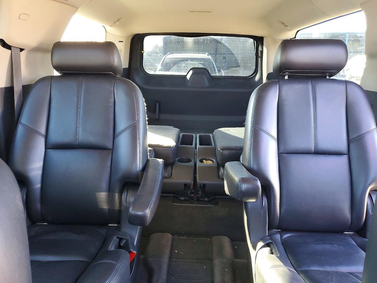 2008 CHEVROLET SUBURBAN K1500 LS photo 10