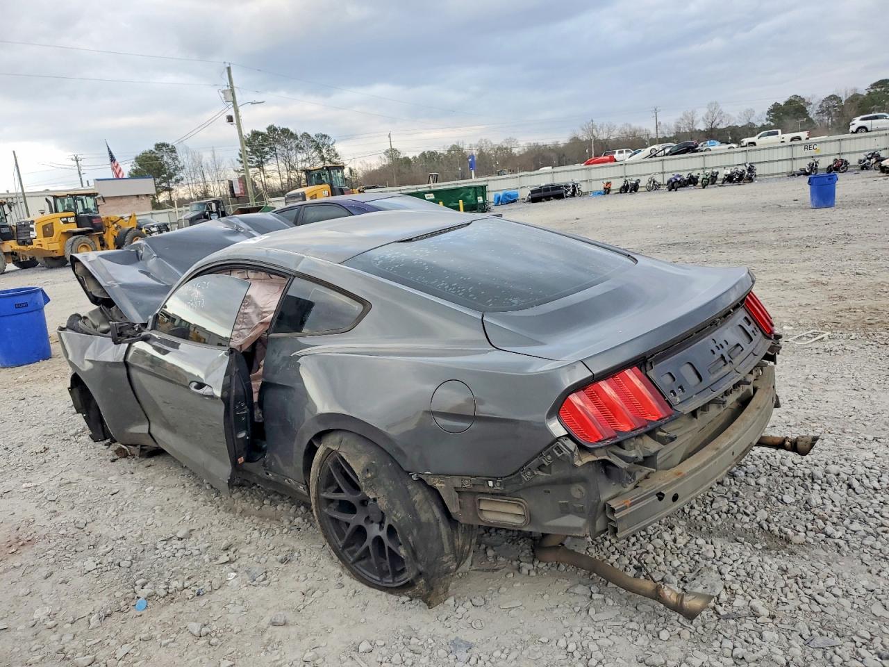 2015 FORD MUSTANG photo 2