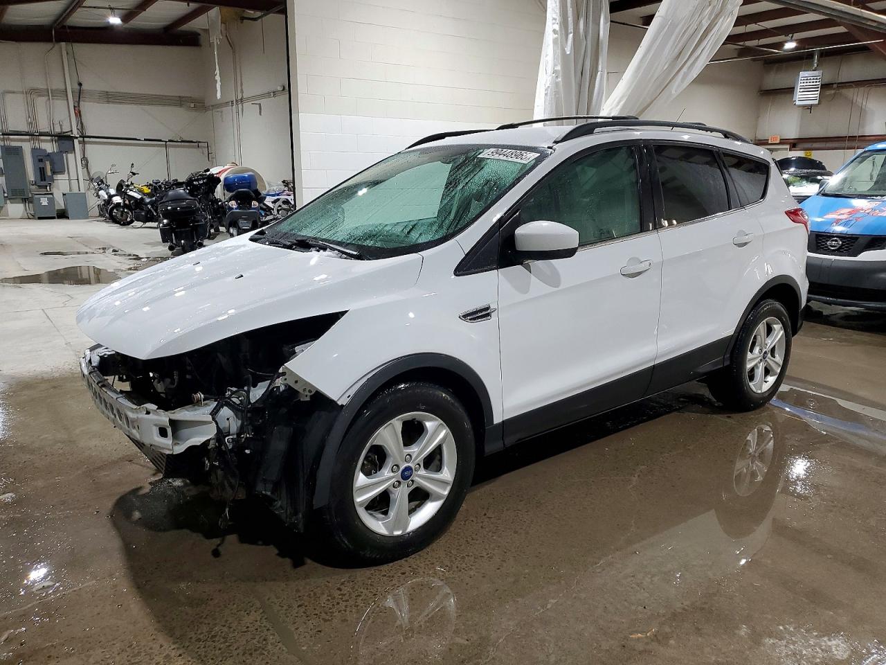 2014 FORD ESCAPE SE photo 2