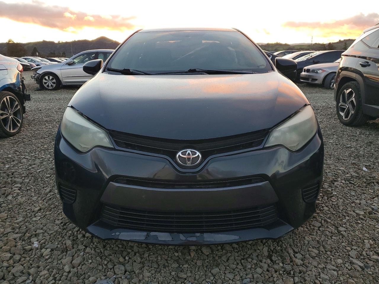 2015 TOYOTA COROLLA L photo 5