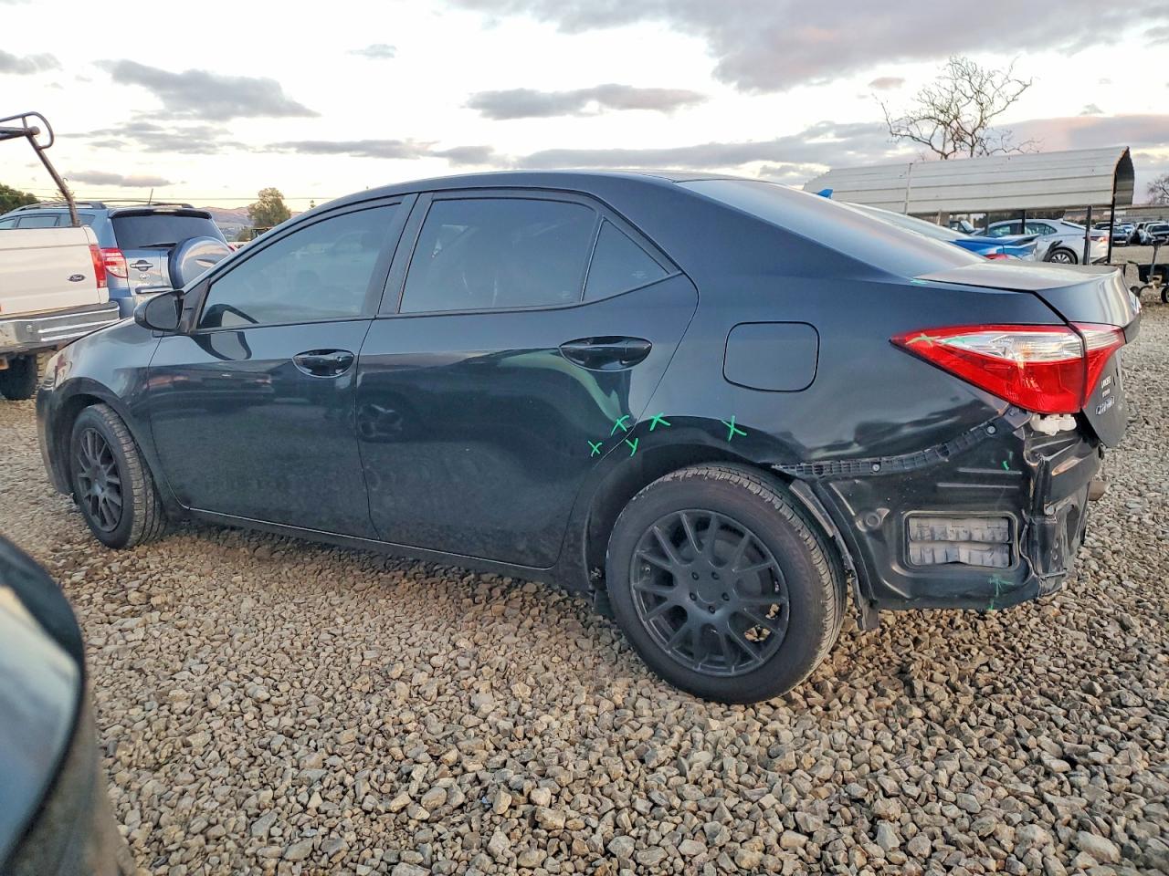 2015 TOYOTA COROLLA L photo 2