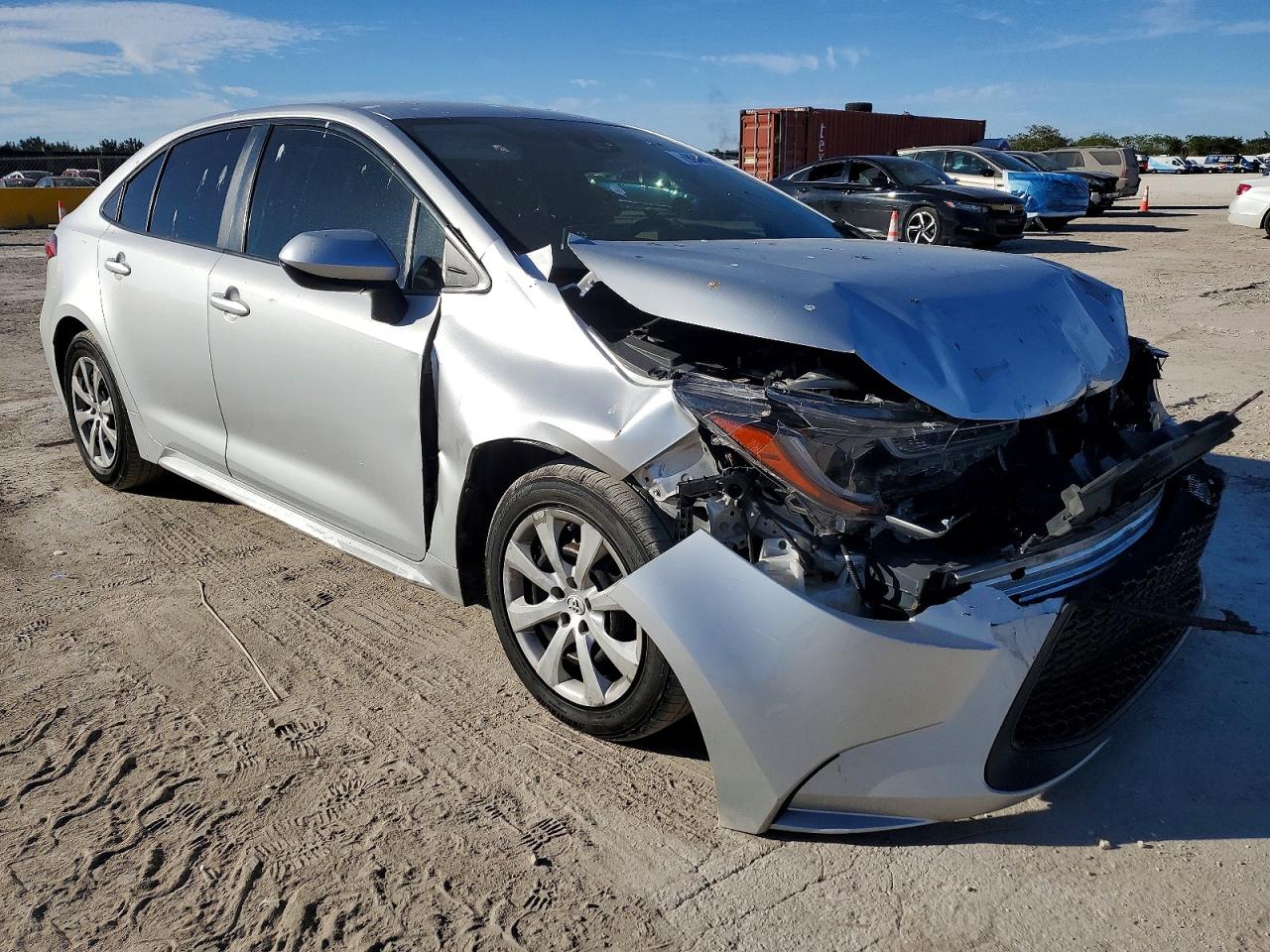 2020 TOYOTA COROLLA LE photo 4