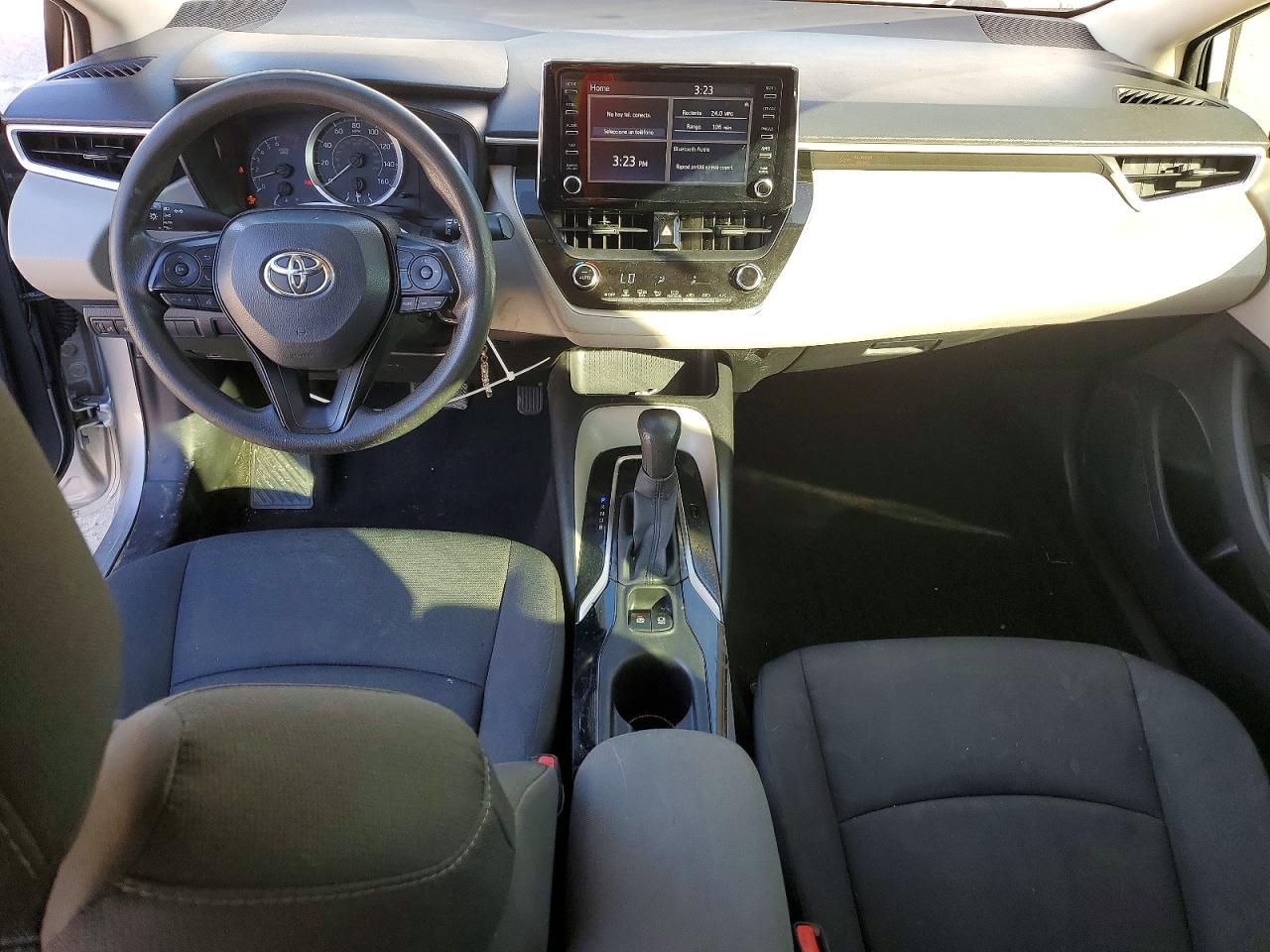 2020 TOYOTA COROLLA LE photo 8