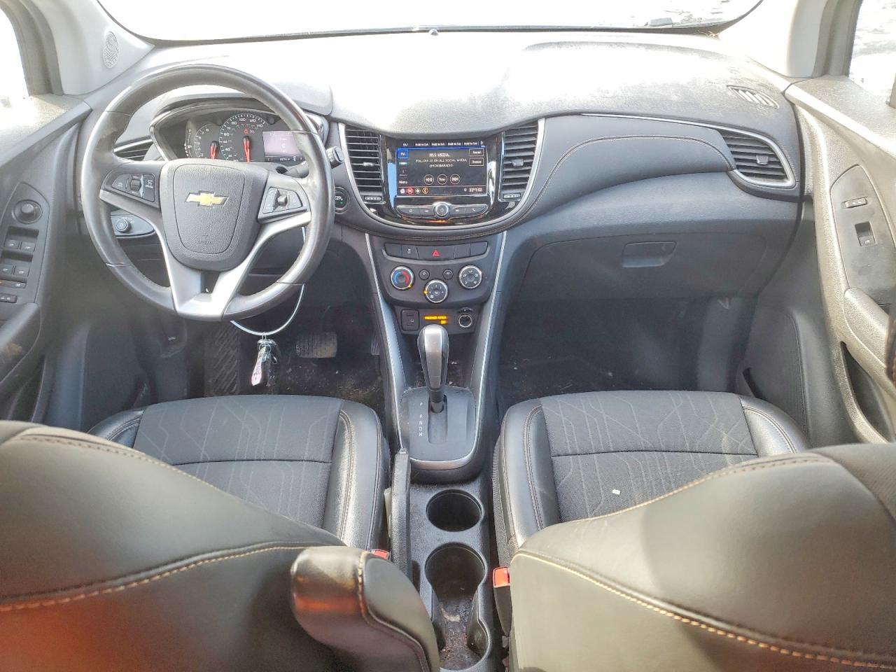 2020 CHEVROLET TRAX 1LT photo 8