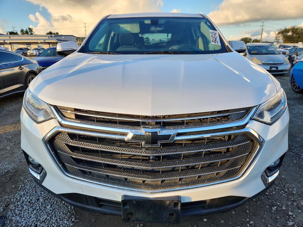 2019 CHEVROLET TRAVERSE LT photo 5