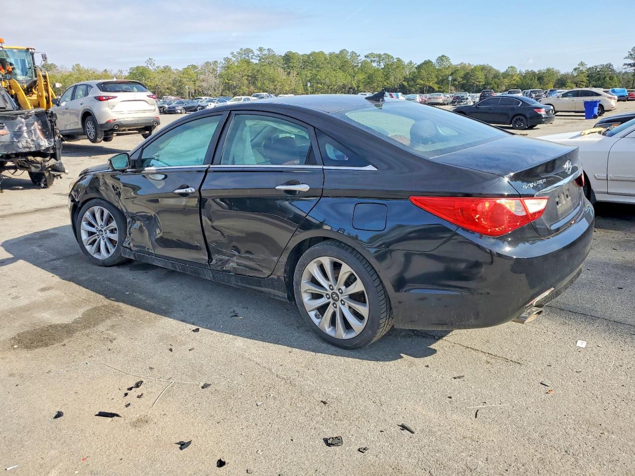 2011 HYUNDAI SONATA SE photo 2
