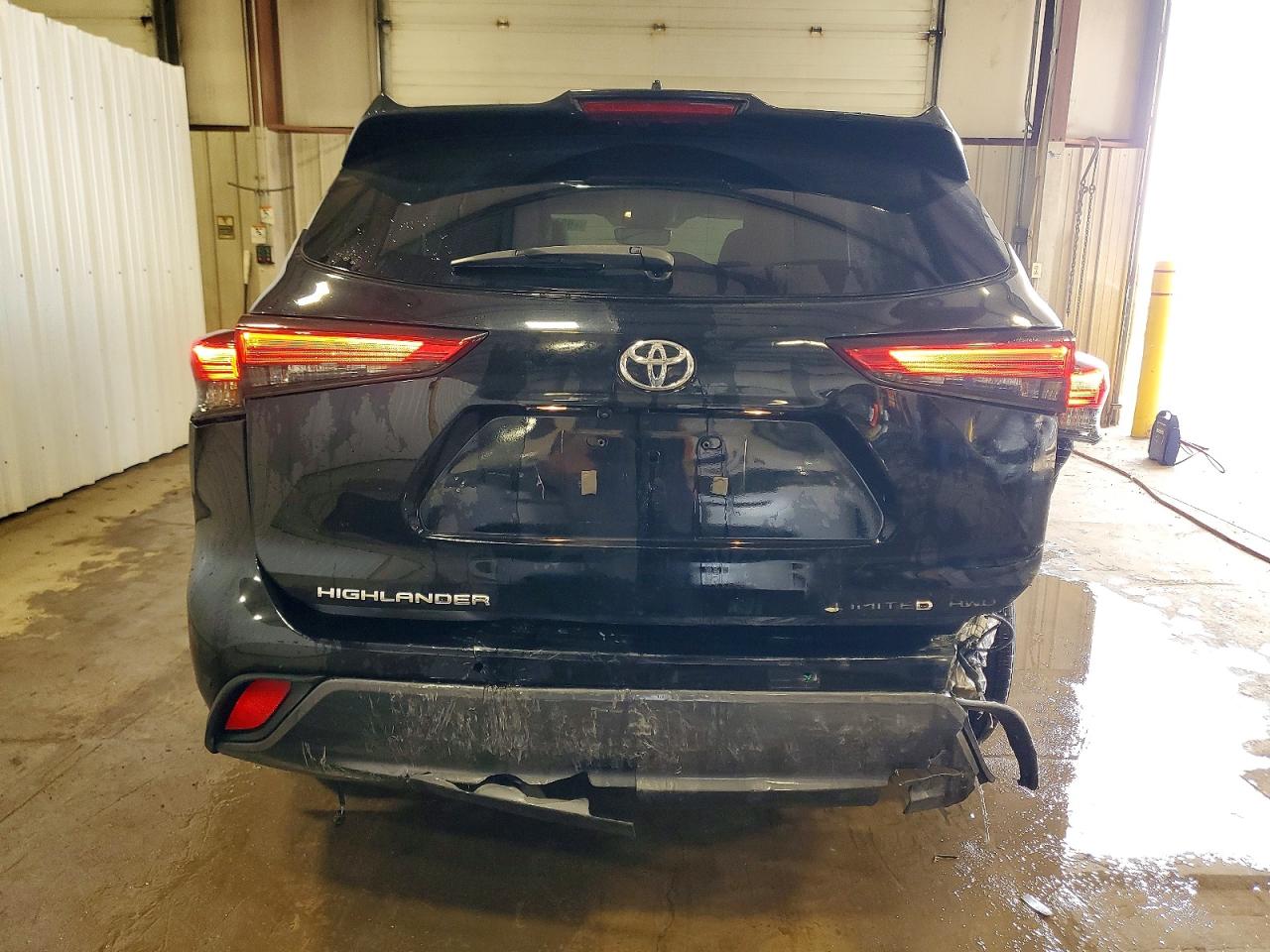 2020 TOYOTA HIGHLANDER LIMITED photo 6