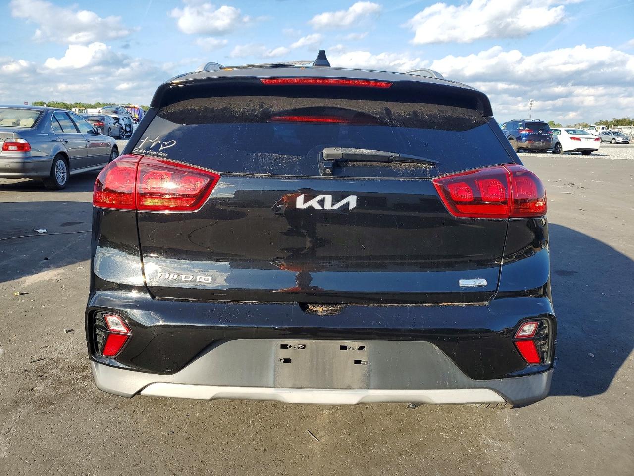 2022 KIA NIRO LX photo 6