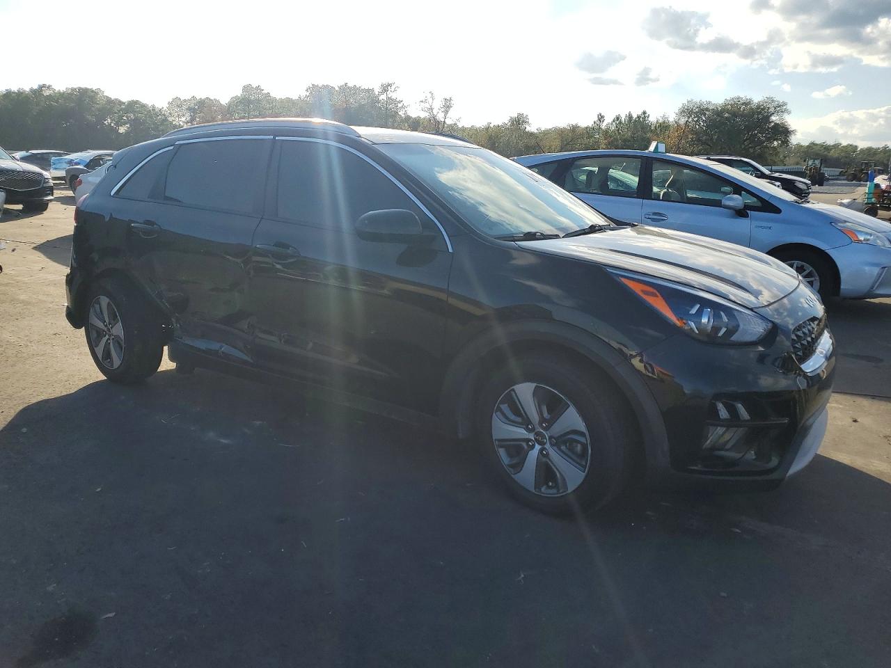 2022 KIA NIRO LX photo 4