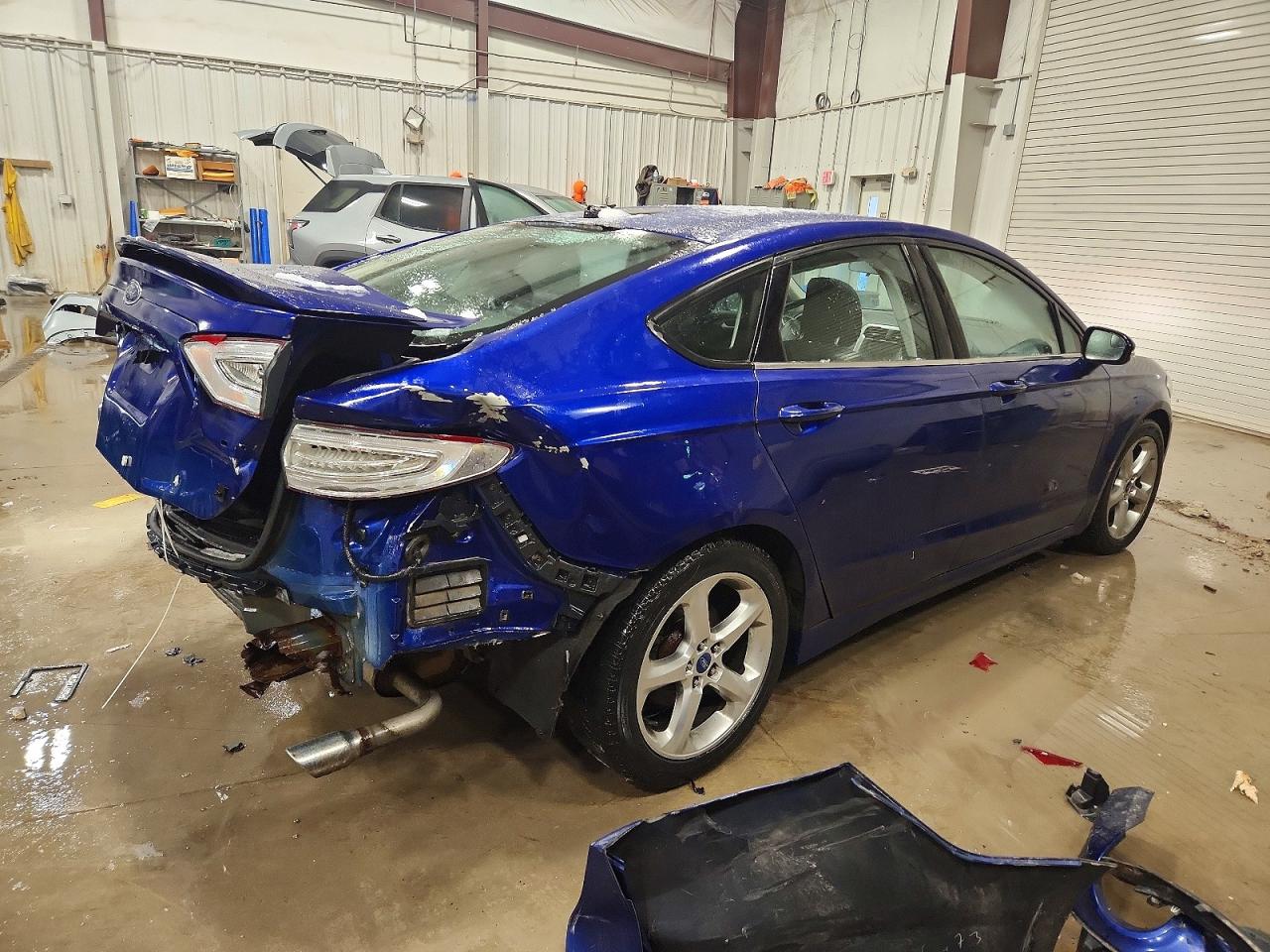 2013 FORD FUSION SE photo 3