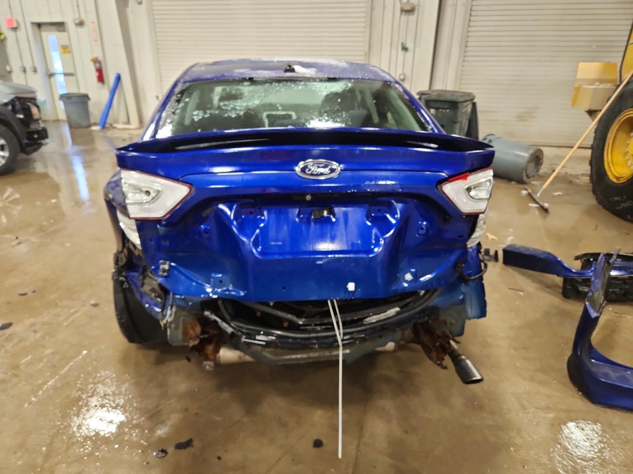 2013 FORD FUSION SE photo 6