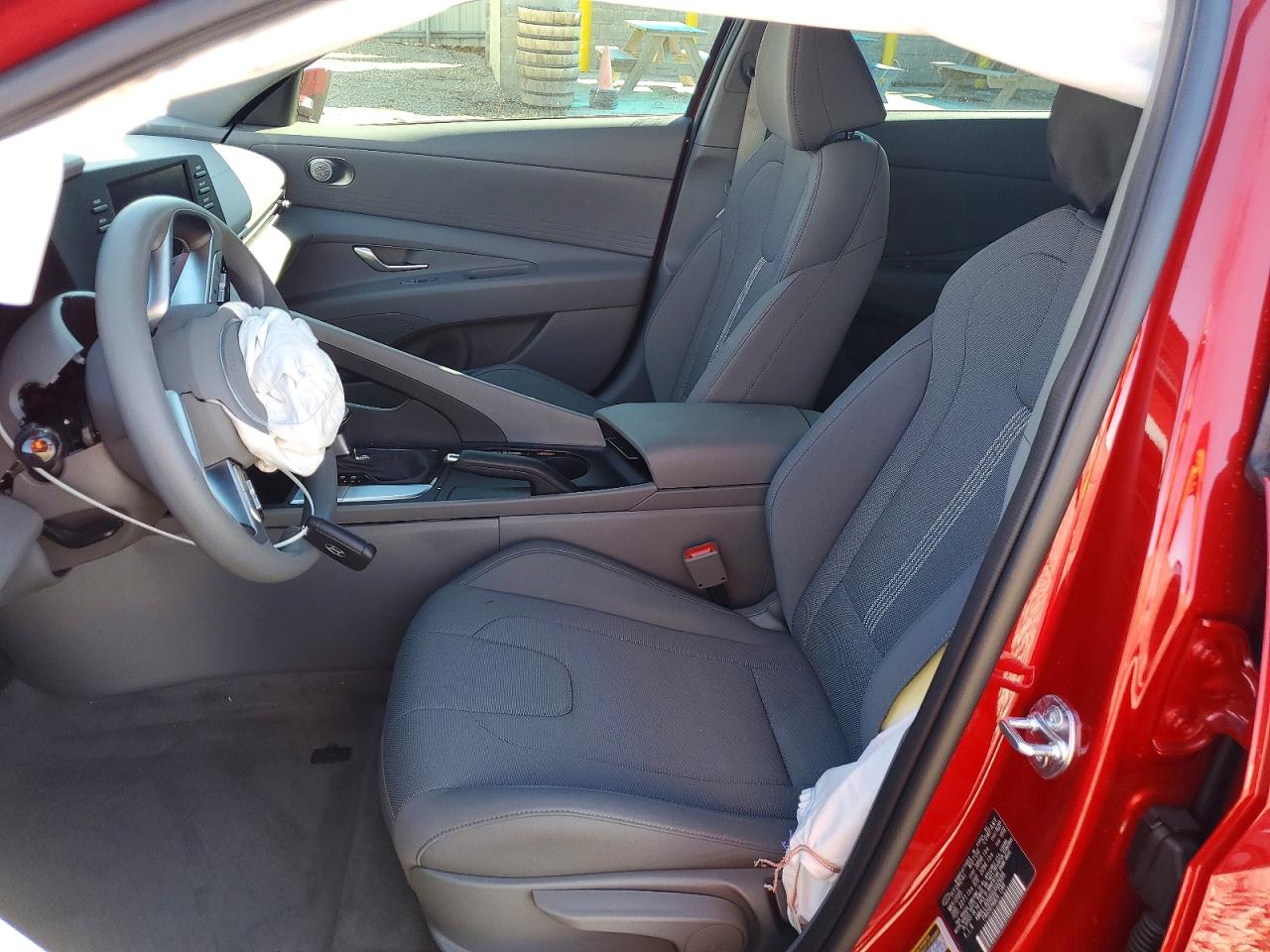 2025 HYUNDAI ELANTRA SE photo 7