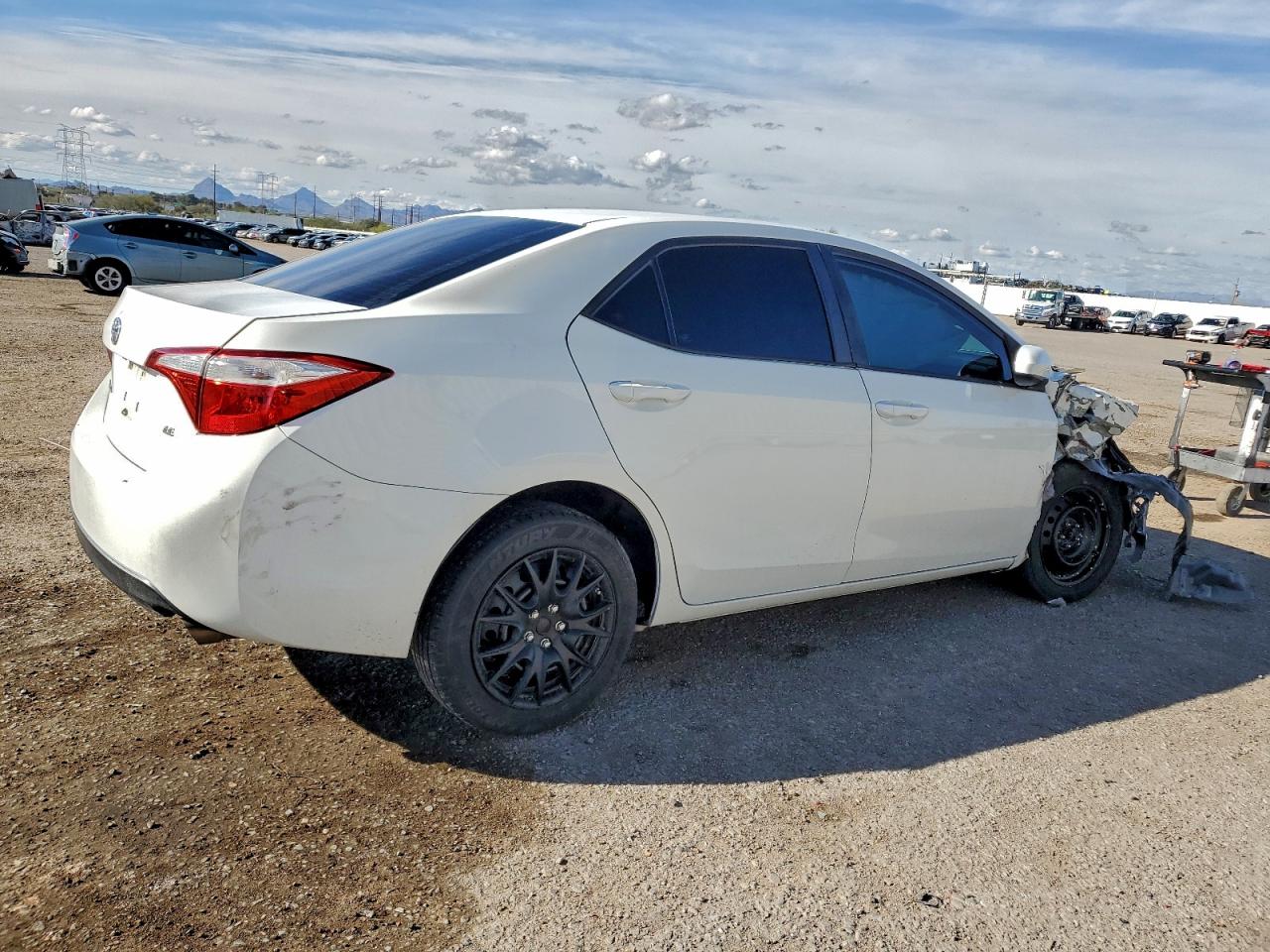 2016 TOYOTA COROLLA L photo 5