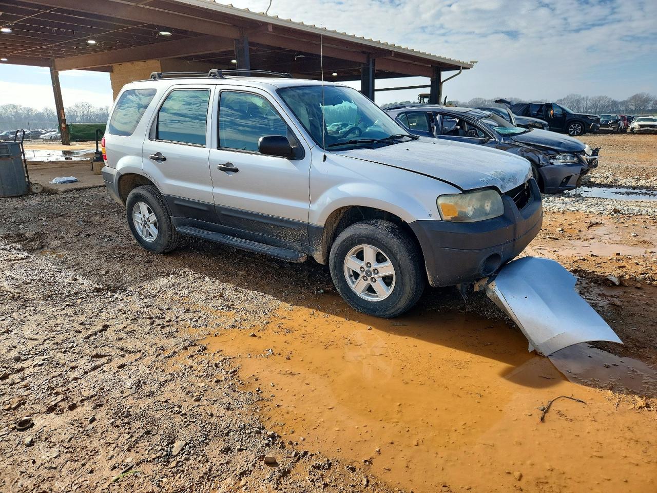 2005 FORD ESCAPE XLS photo 4