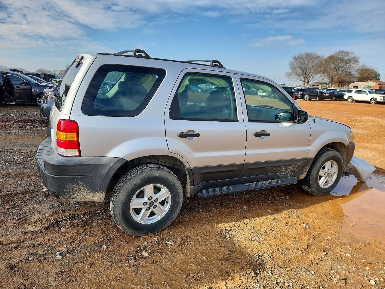 2005 FORD ESCAPE XLS photo 3