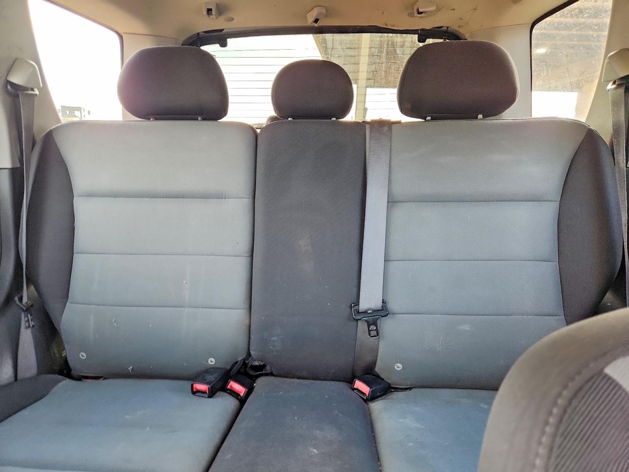 2005 FORD ESCAPE XLS photo 10