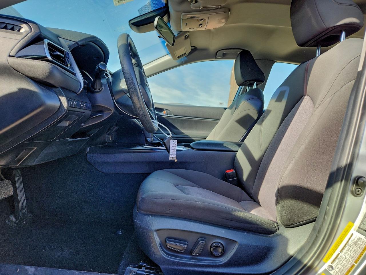 2018 TOYOTA CAMRY L photo 7