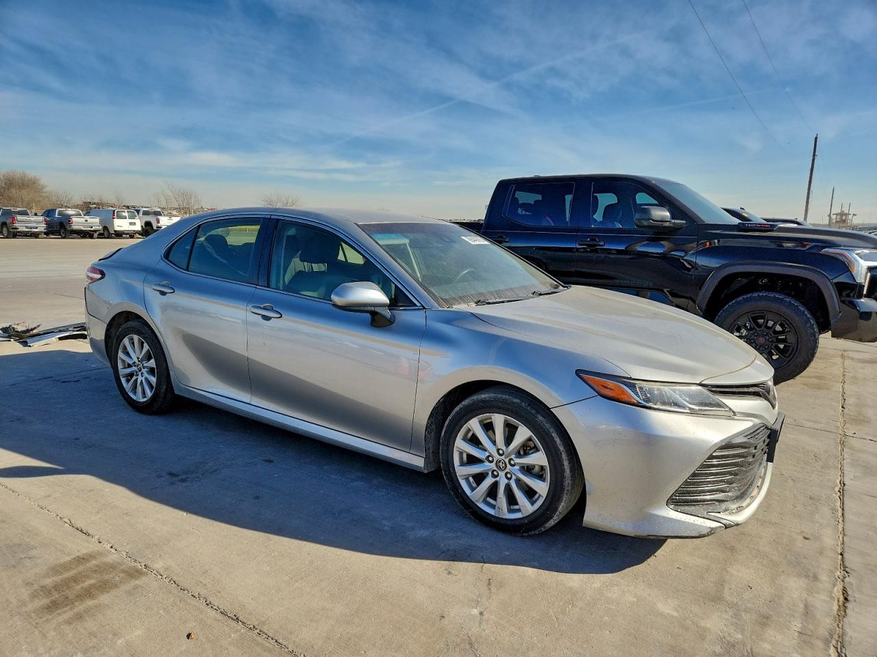 2018 TOYOTA CAMRY L photo 4