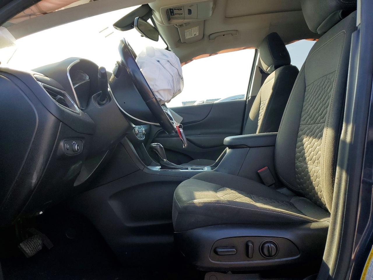 2019 CHEVROLET EQUINOX LT photo 13