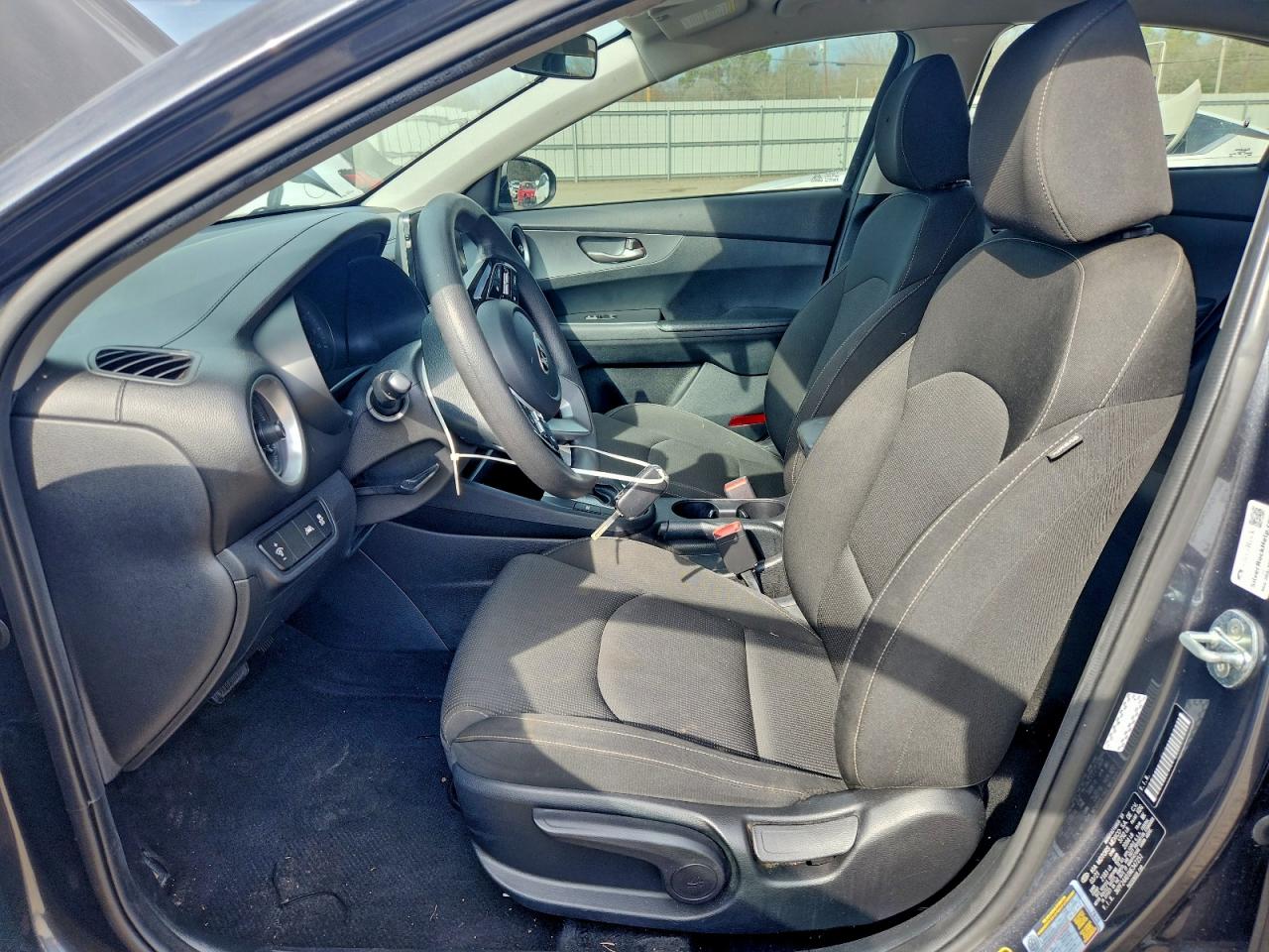 2021 KIA FORTE FE photo 13