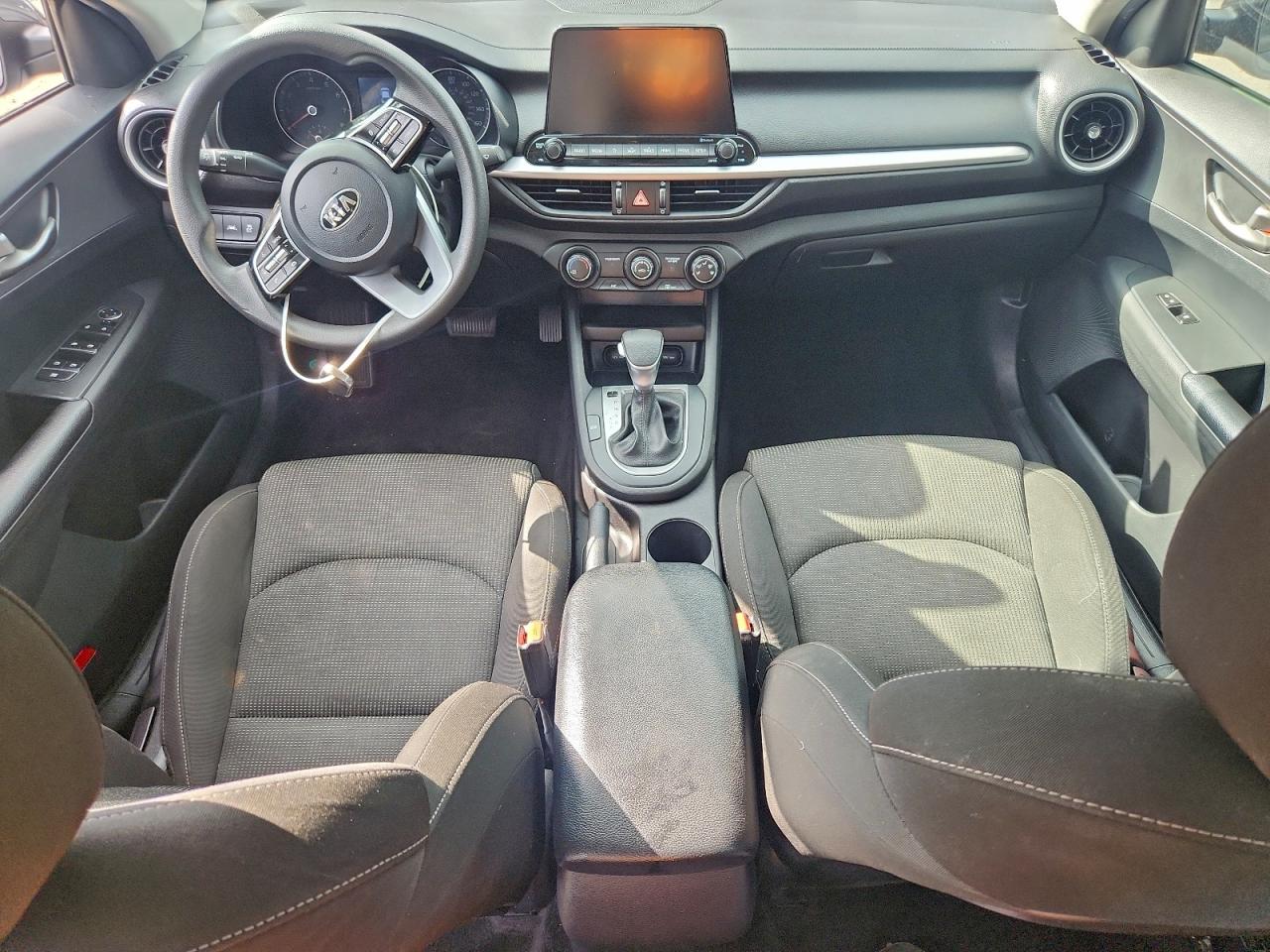 2021 KIA FORTE FE photo 15