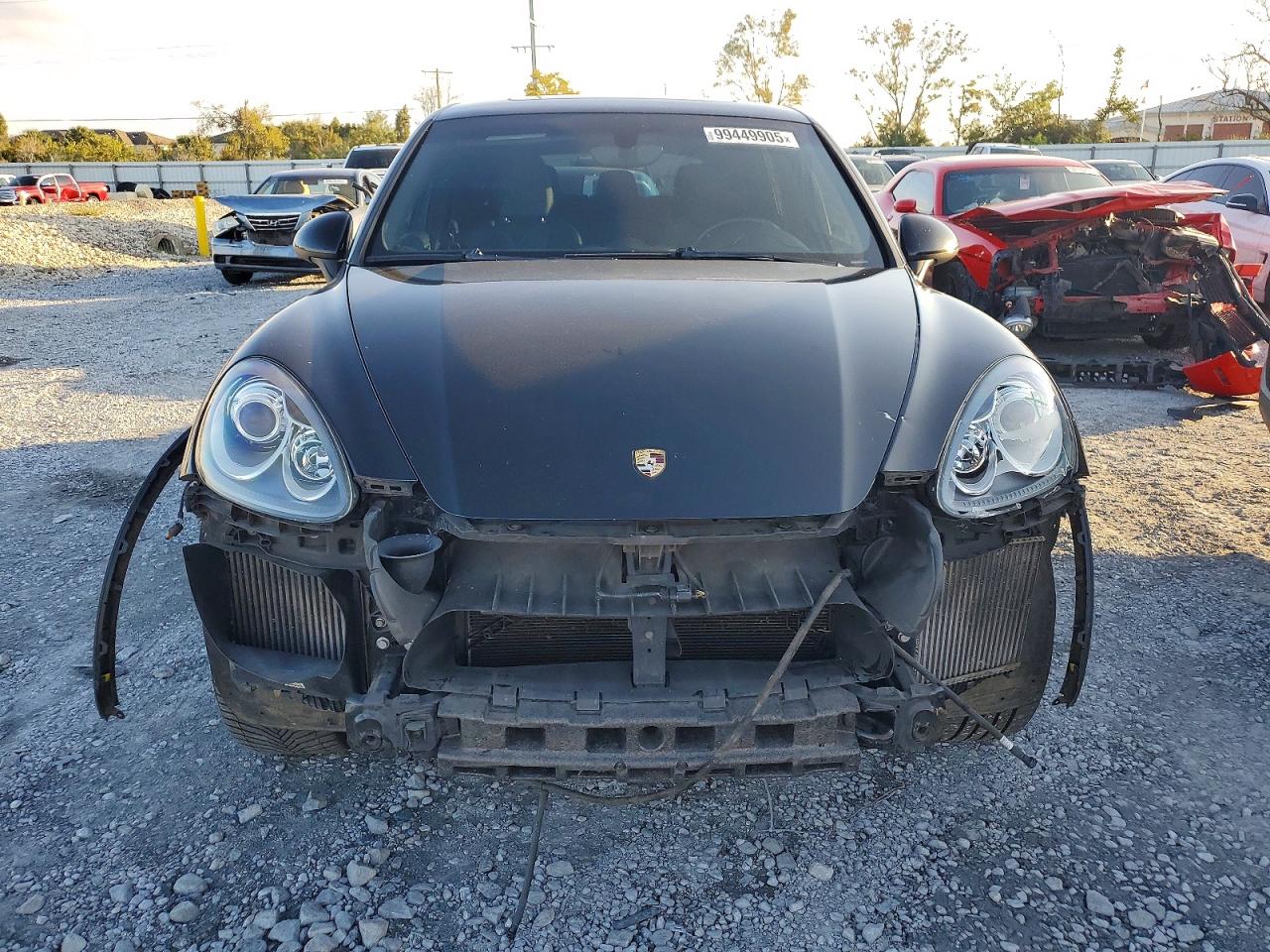 2013 PORSCHE CAYENNE photo 5