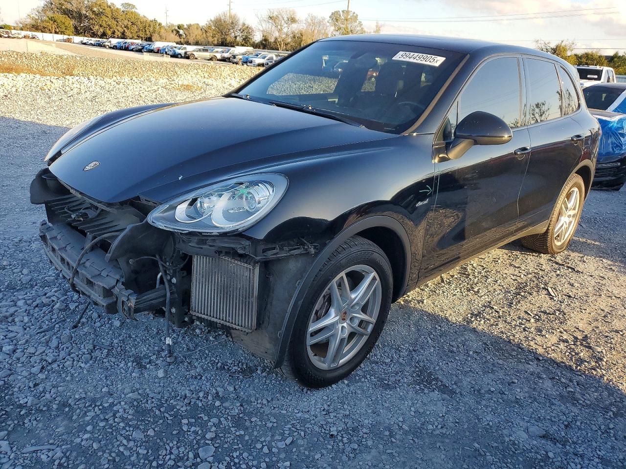 2013 PORSCHE CAYENNE