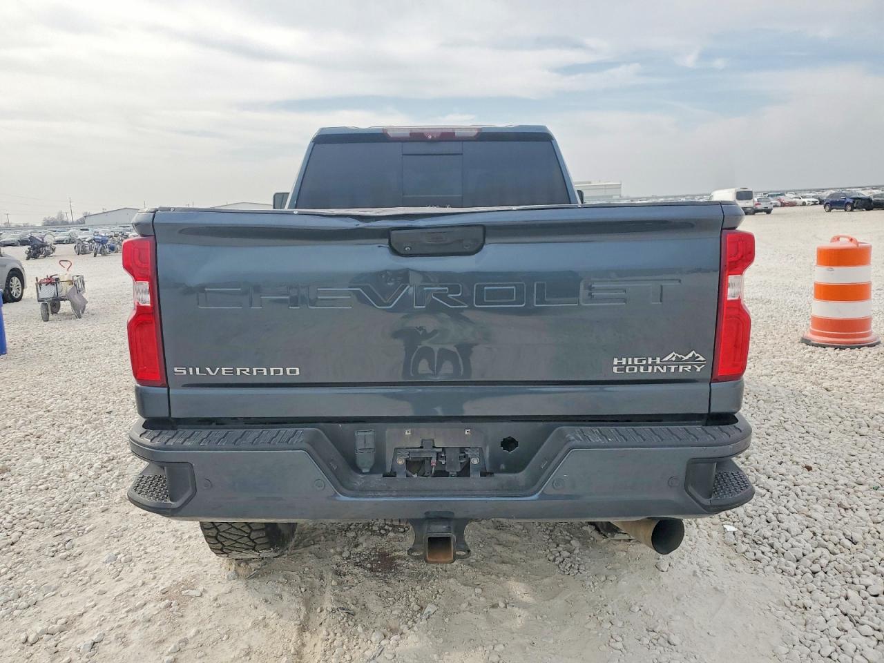 2020 CHEVROLET SILVERADO K2500 HIGH COUNTRY photo 6