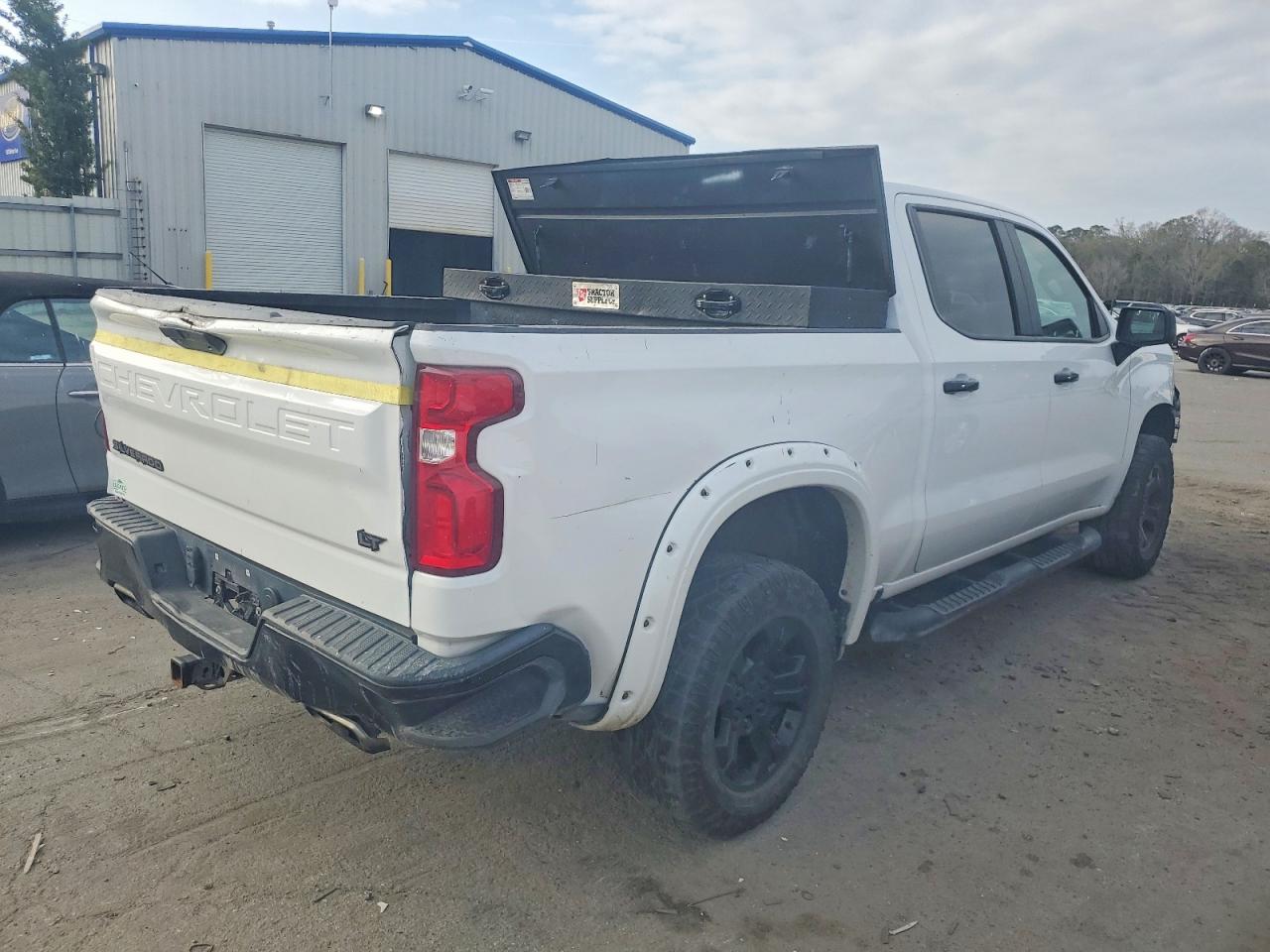 2019 CHEVROLET SILVERADO K1500 LT TRAIL BOSS photo 3