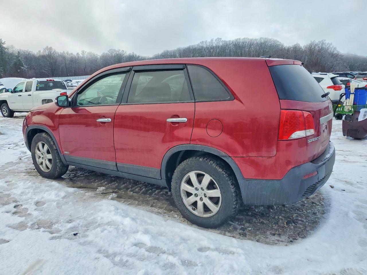 2011 KIA SORENTO BASE photo 2