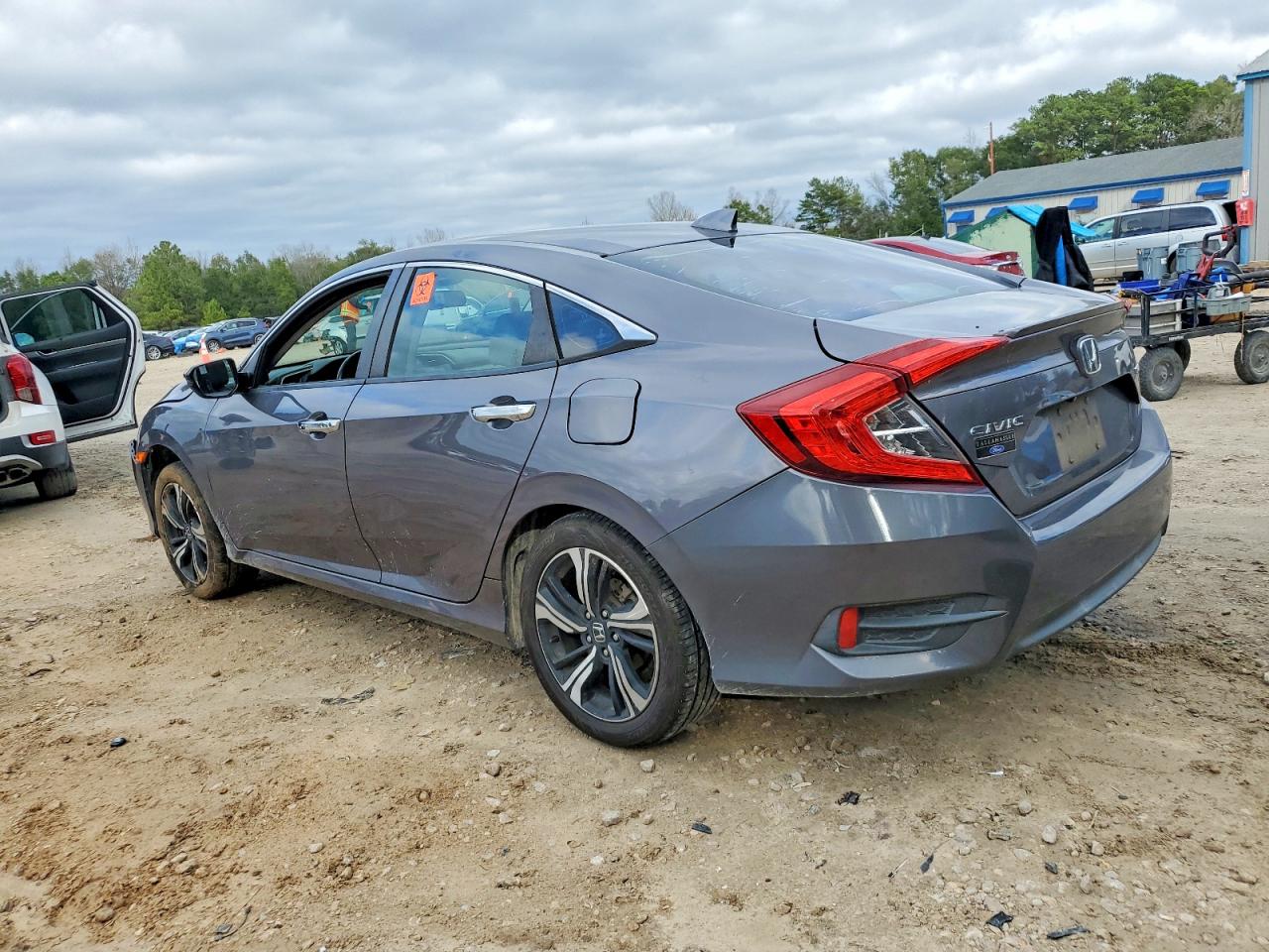 2016 HONDA CIVIC TOURING photo 2