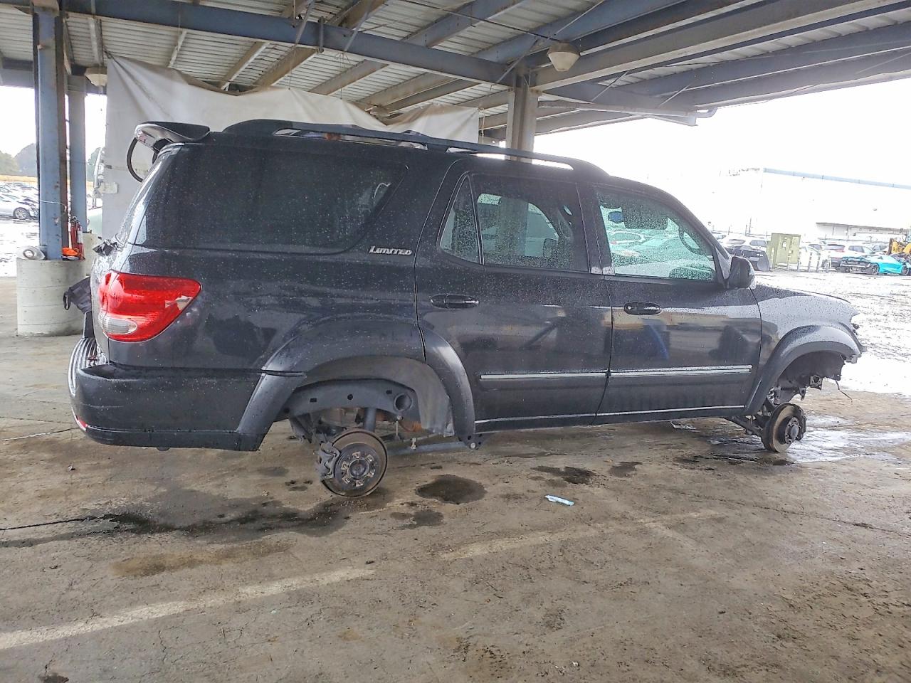 2005 TOYOTA SEQUOIA LIMITED photo 3