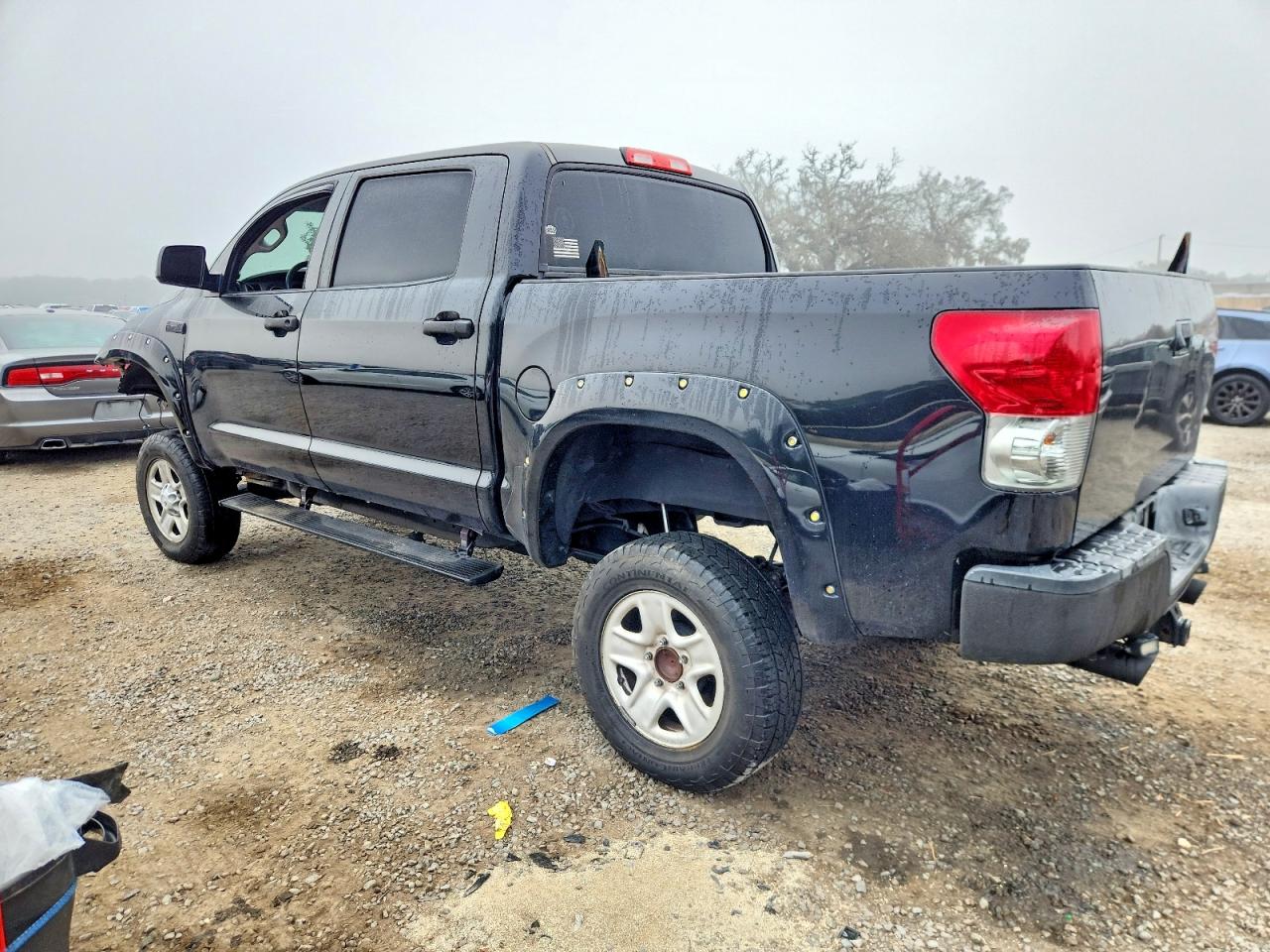 2013 TOYOTA TUNDRA CREWMAX SR5 photo 2