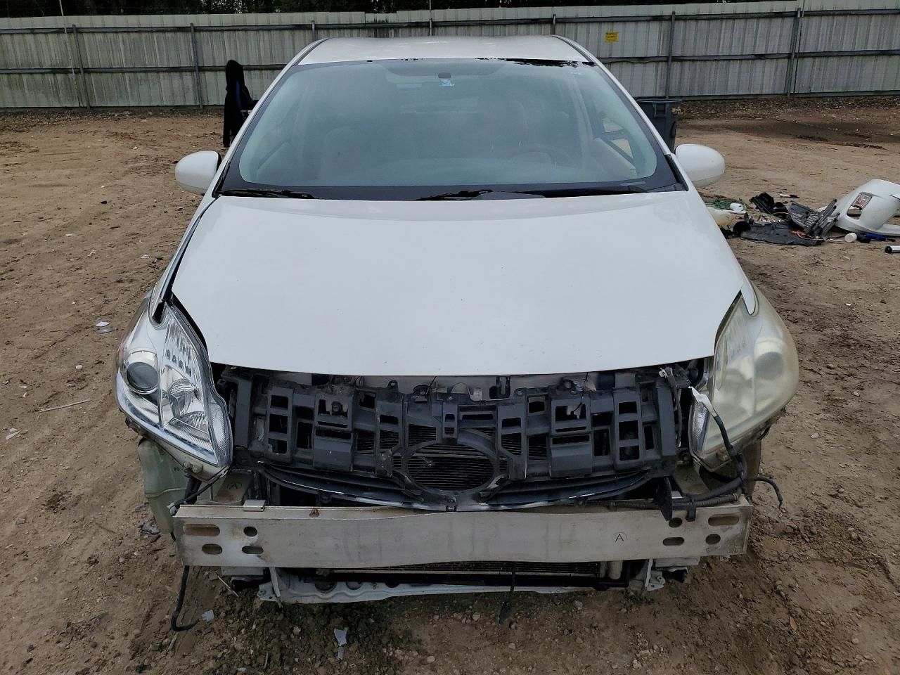 2011 TOYOTA PRIUS photo 5