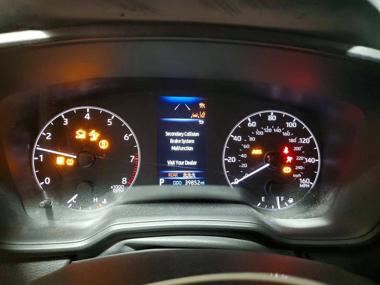 2024 TOYOTA COROLLA LE photo 9