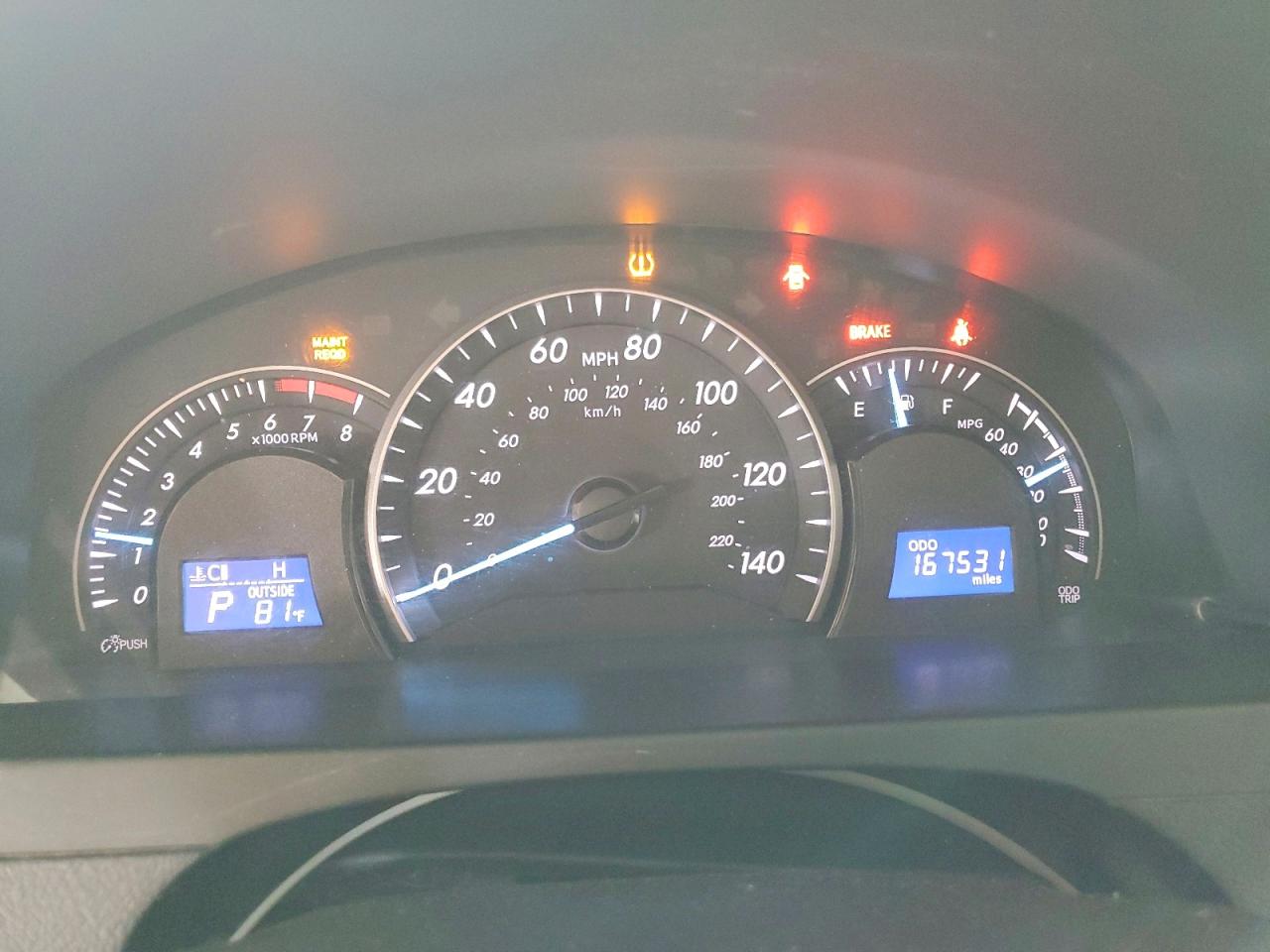 2014 TOYOTA CAMRY LE photo 9