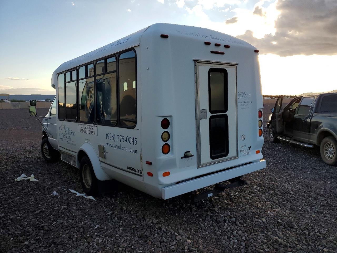 2003 FORD ECONOLINE E350 SUPER DUTY CUTAWAY VAN photo 2