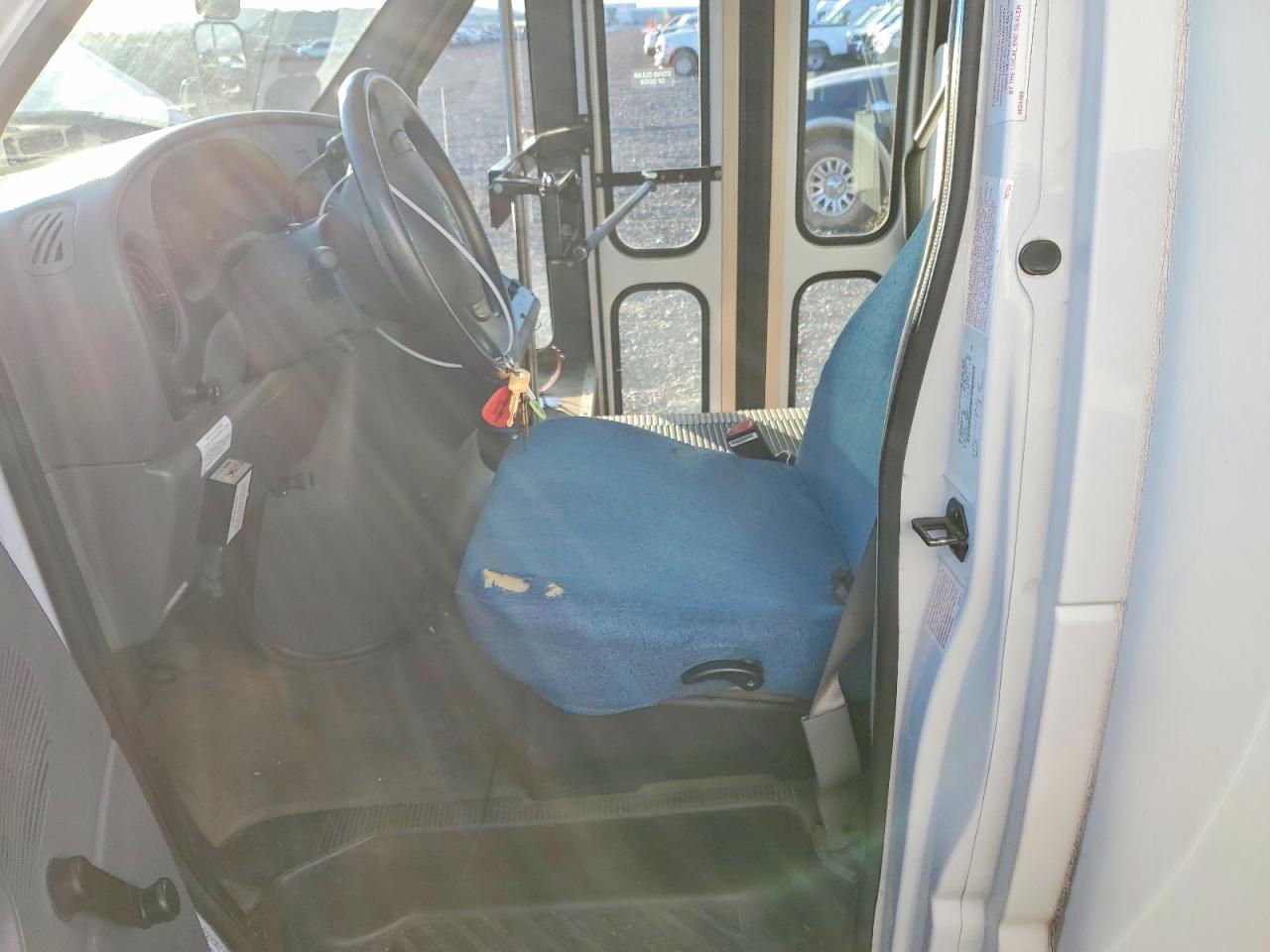 2003 FORD ECONOLINE E350 SUPER DUTY CUTAWAY VAN photo 7